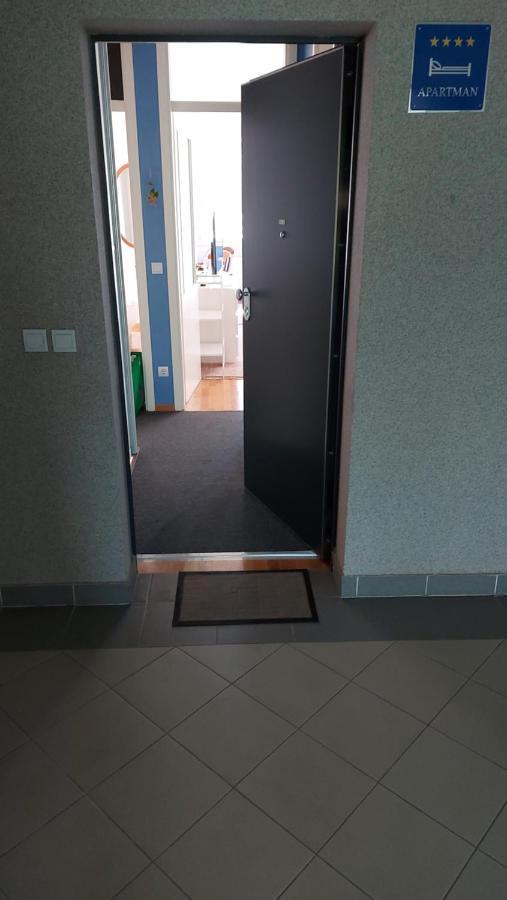 Ferienwohnung Apartman Ella Zagreb Exterior foto